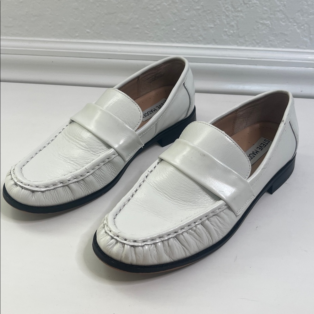 Steve Madden Ridley Loafer in Ice Leather Sz 7